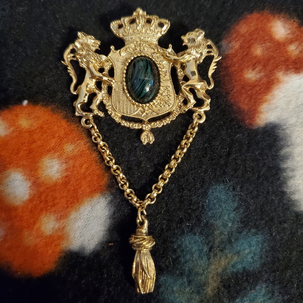 Vintage Brooch Heraldic with Green Stone